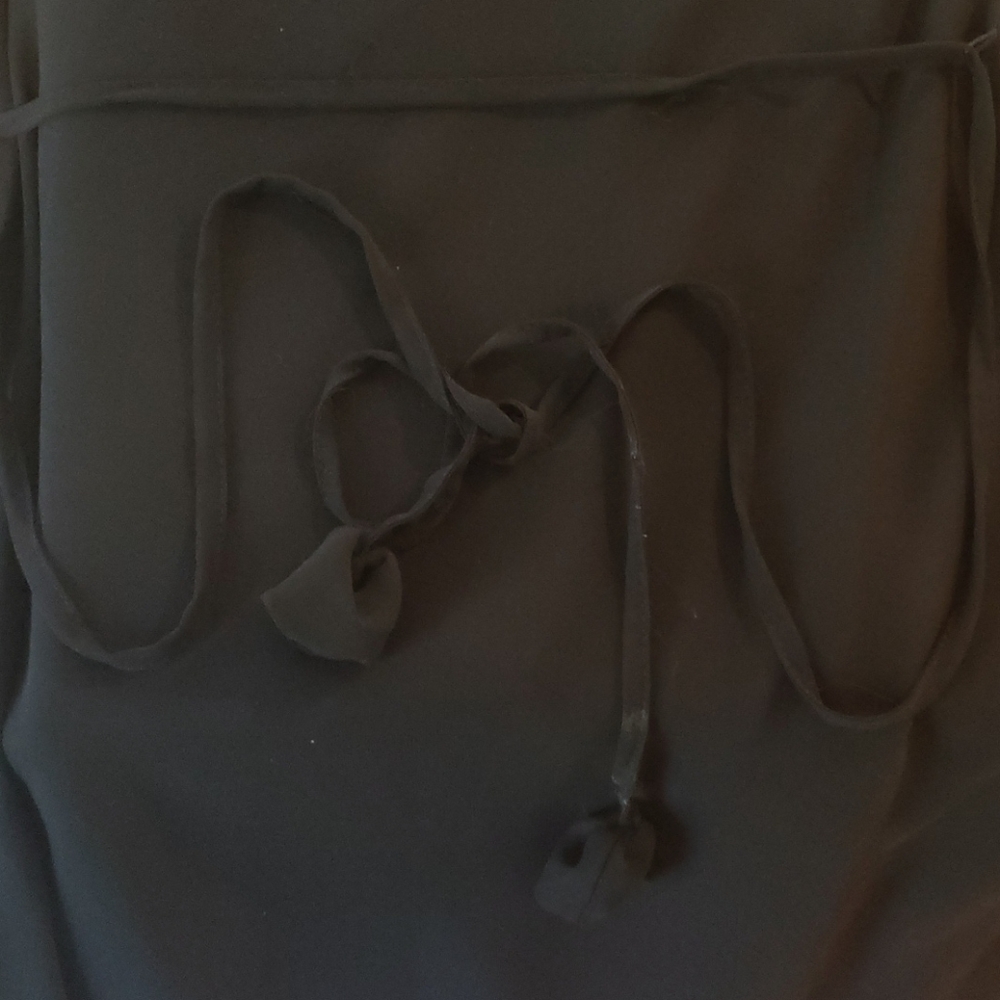 Dress - Picture 6 of 7